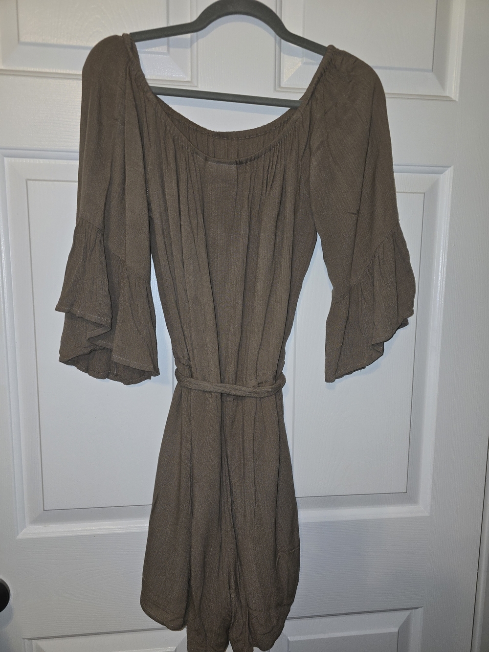 New York & Company Bell Sleeve Belted Romper – Brown, Size M